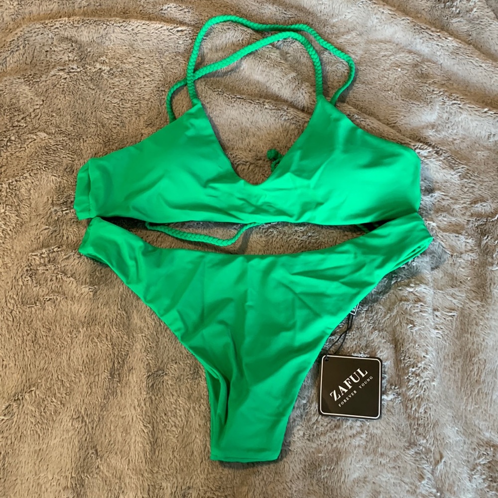 Kelly Green Crossback bikini, Size M, NWT